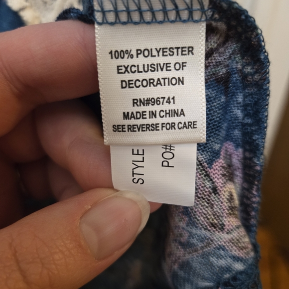 Tru Self 3x Paisley Floral top. - Picture 4 of 7